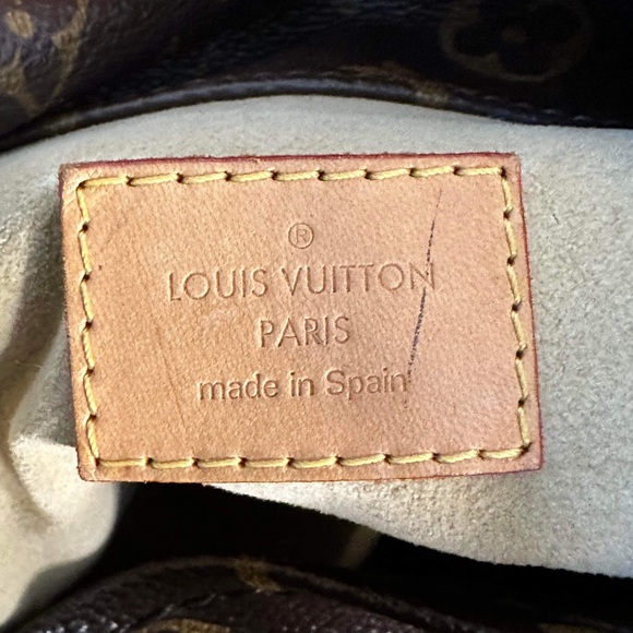 Louis Vuitton Artsy Bag. Great condition. Authentic - Picture 4 of 9